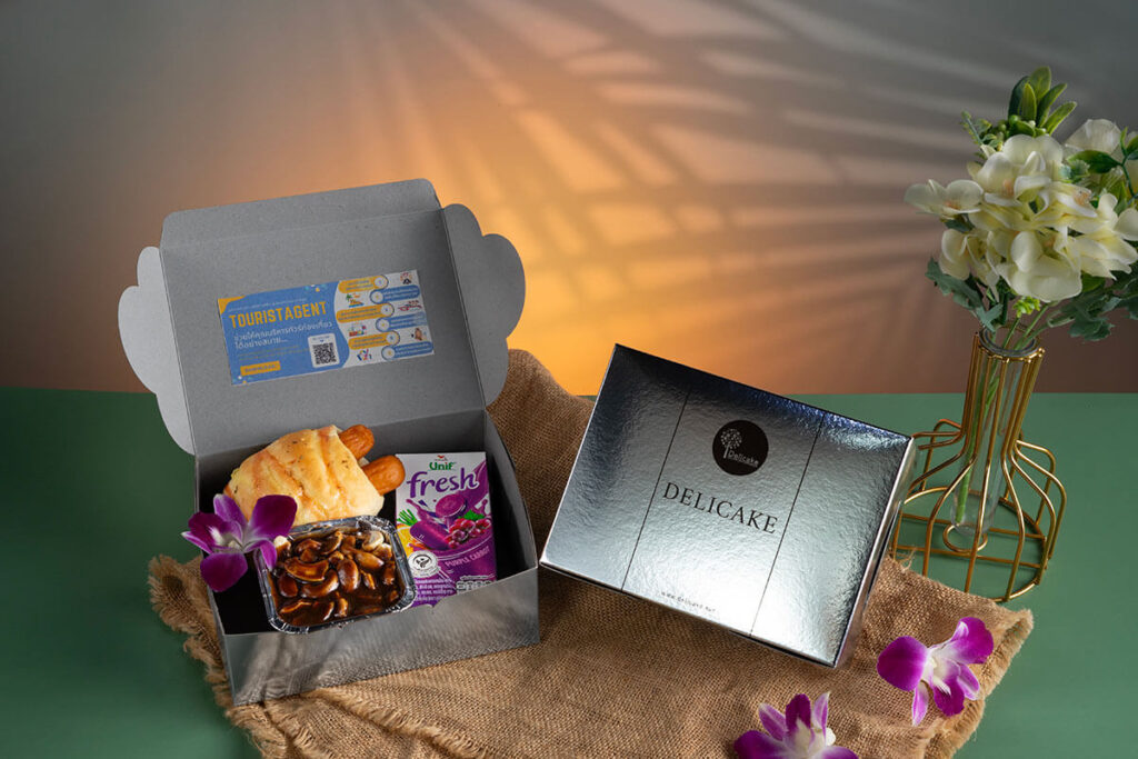 Snack Box หรู พรีเมี่ยม กล่องสีเงิน Snack Box หรู พรีเมี่ยม กล่องสีเงิน